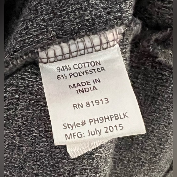 pd&c Men’s Sweater (M) - Picture 7 of 7